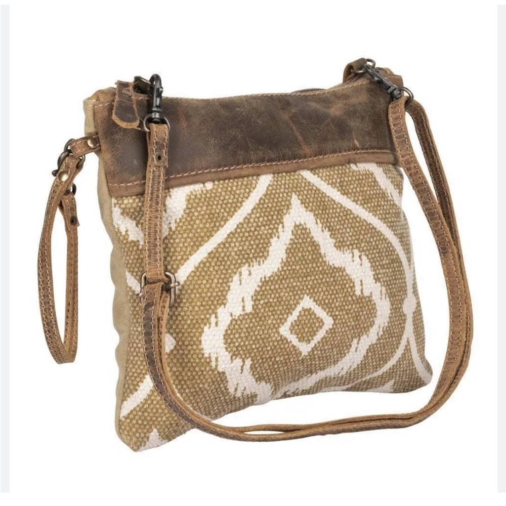 Myra bag crossbody bag